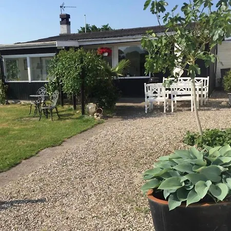 Strandhuset Holiday home *